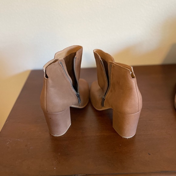 Lucky brand leather tan ankle boots - Picture 5 of 6